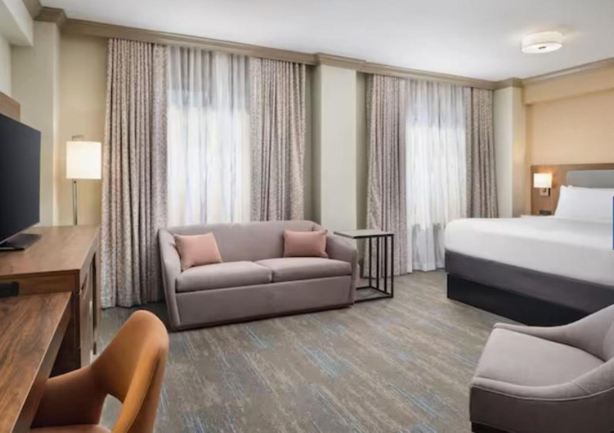 Hampton Inn & Suites New Orleans Canal St. French Quarter エクステリア 写真